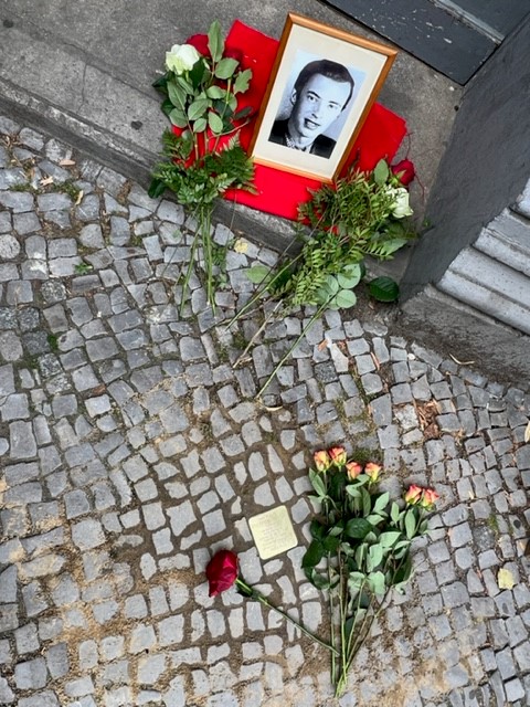 Foto des Stolpersteins für Friedrich Rehmer